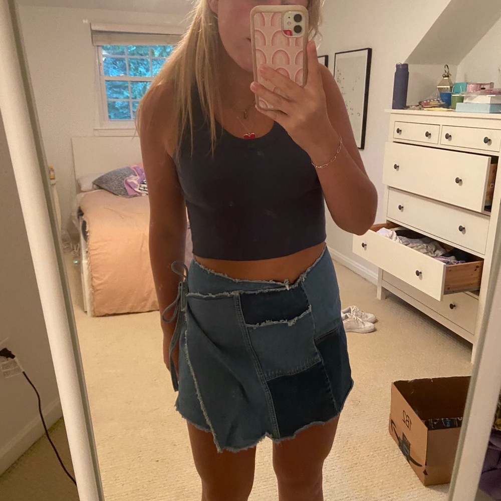 URBAN WRAP SKIRT SIZE M
